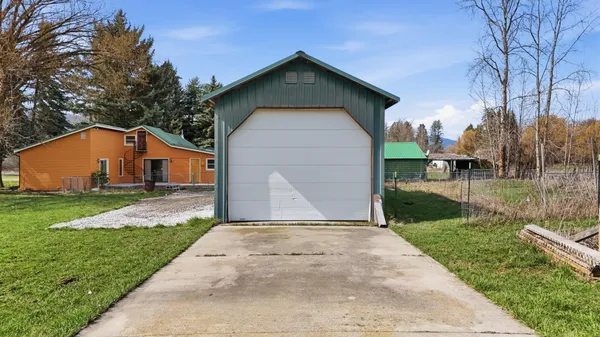$425,000 | 2239 Spence Road, Chewelah, WA 99109
