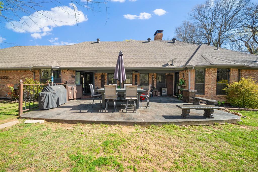 206 County Road Paris, TX 75462 - Photo 33 of 40
