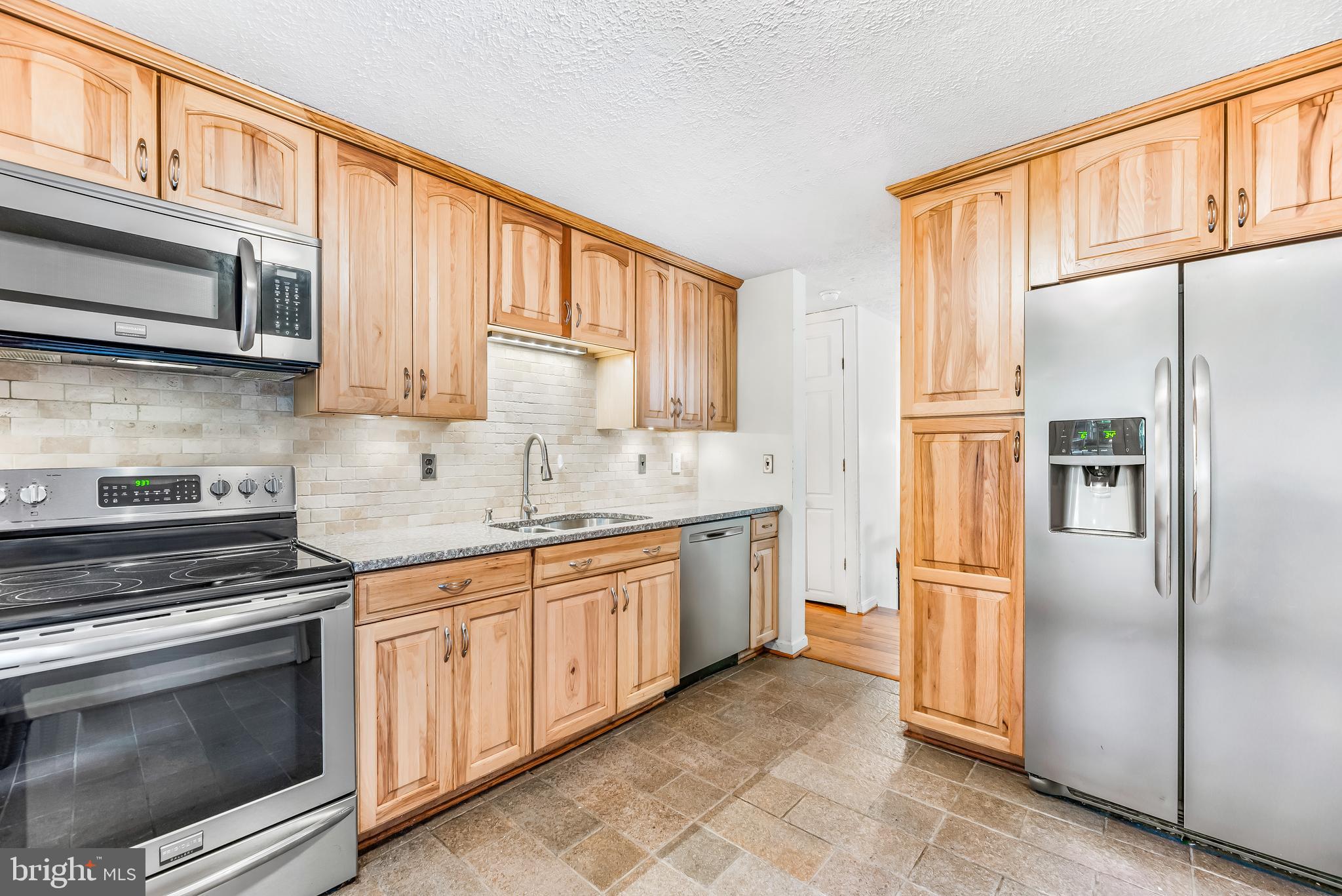 4303 Ridgeway Terrace Prince Frederick, MD 20678 - Photo 4 of 18