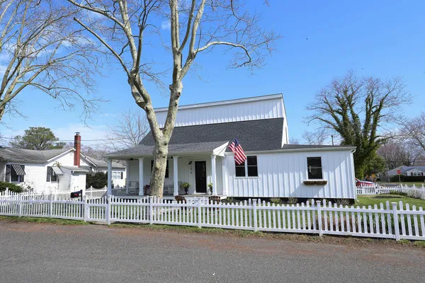 $639,900 | 18 Bucknell Avenue, Del Haven, NJ 08251