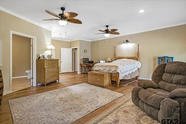 a view of workspace with furniture