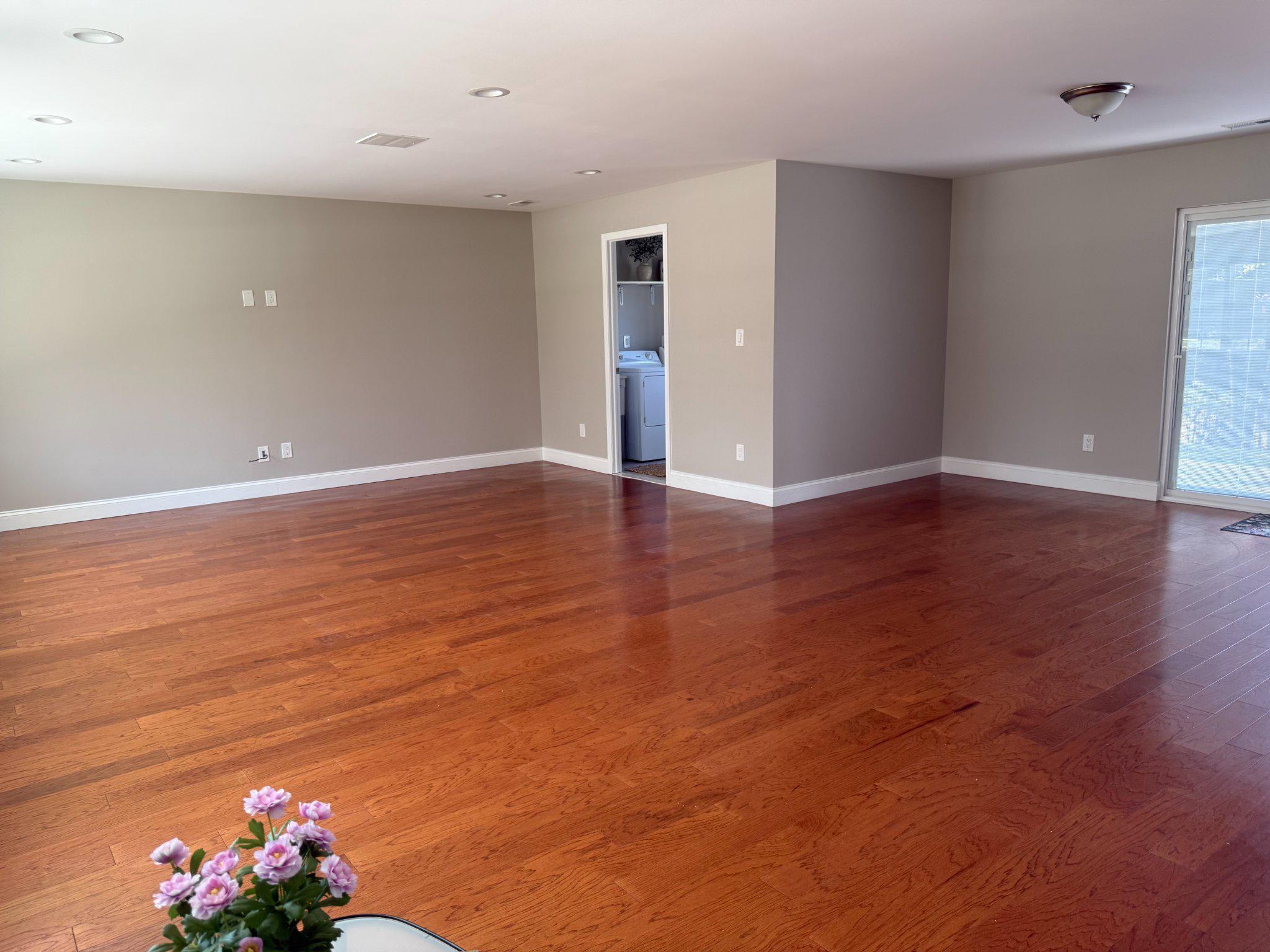 1107 Cromwell Road Glenside, PA 19038 - Photo 10 of 28 Living room with adjacent laundry room.