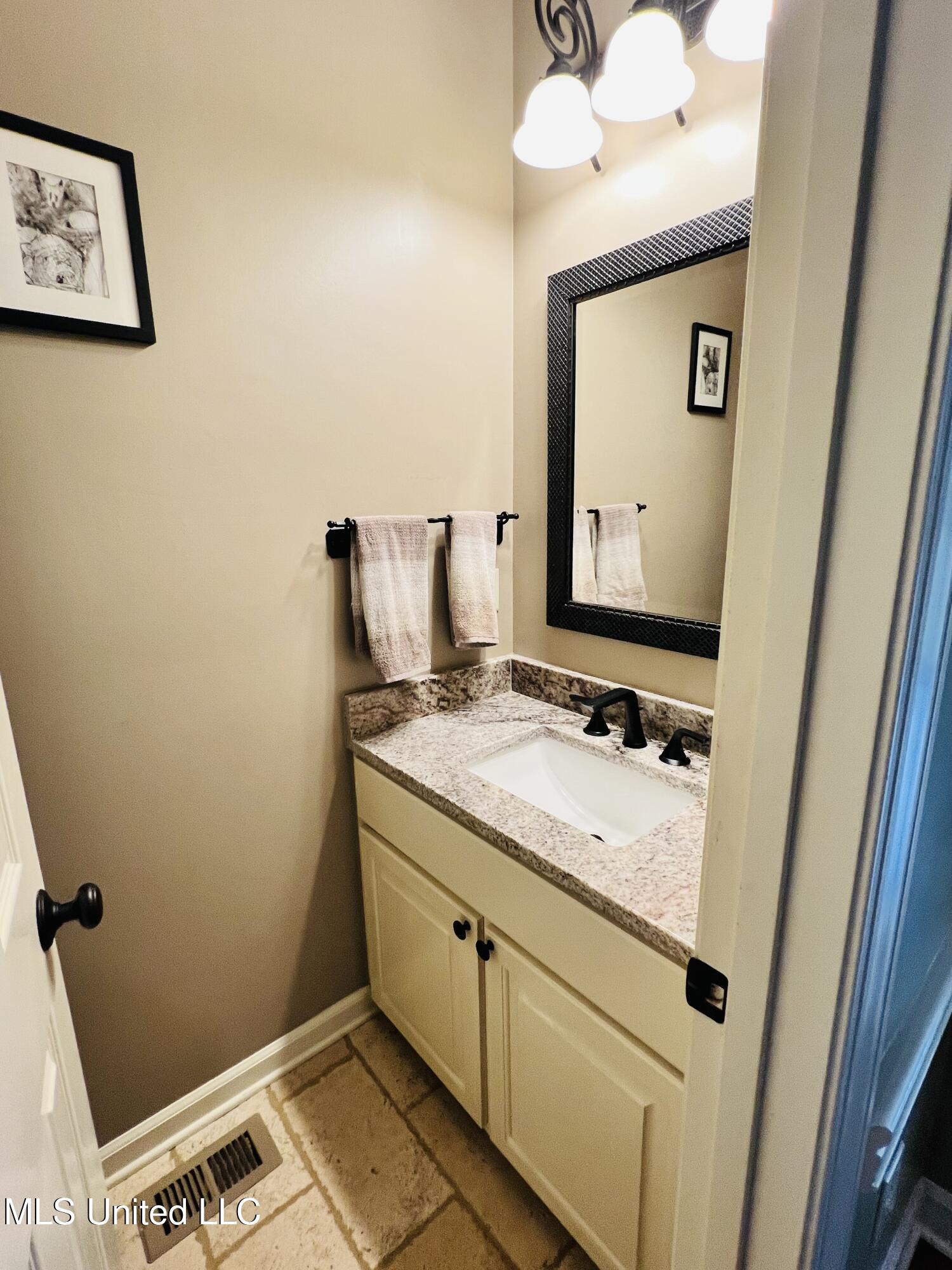 611 South Springlake Circle Terry, MS 39170 - Photo 15 of 47 IMG_8955