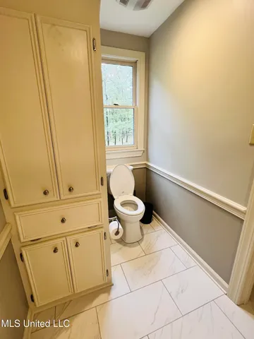 $439,000 | 611 South Springlake Circle, Terry, MS 39170