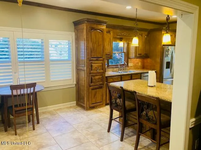 $439,000 | 611 South Springlake Circle, Terry, MS 39170