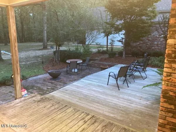 $434,900 | 611 South Springlake Circle, Terry, MS 39170