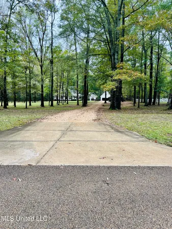 $434,900 | 611 South Springlake Circle, Terry, MS 39170