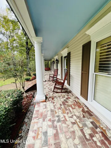 $434,900 | 611 South Springlake Circle, Terry, MS 39170