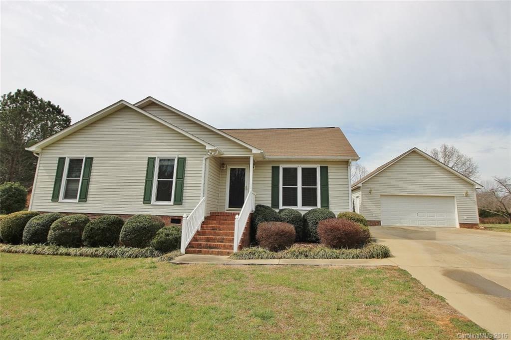 723 Tirzah Road York, SC 29745 - Photo 3 of 23 Gallery Image 3