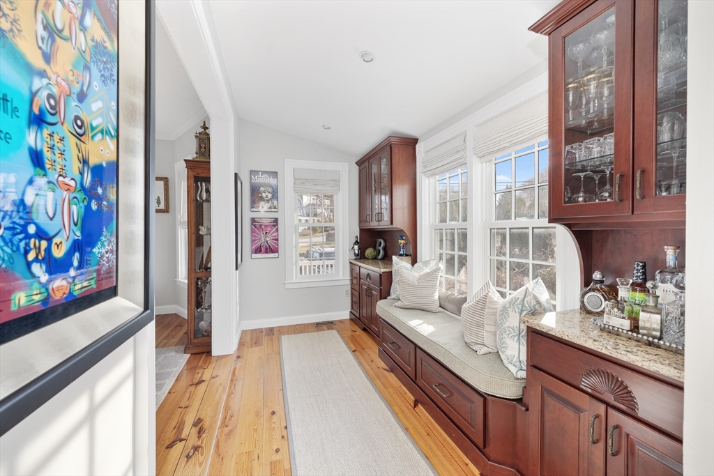 597 Jerusalem Road Cohasset, MA 02025 - Photo 5 of 42