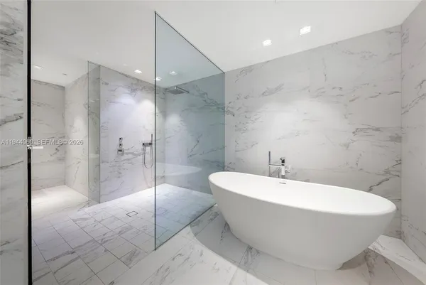 $12,300,000 | 1000 Biscayne Boulevard, Unit TH1201, Miami, FL 33132