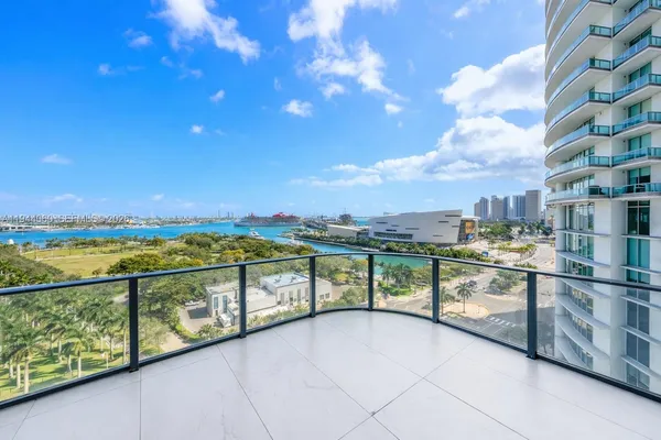 $12,300,000 | 1000 Biscayne Boulevard, Unit TH1201, Miami, FL 33132