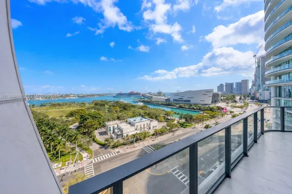 $12,300,000 | 1000 Biscayne Boulevard, Unit TH1201, Miami, FL 33132