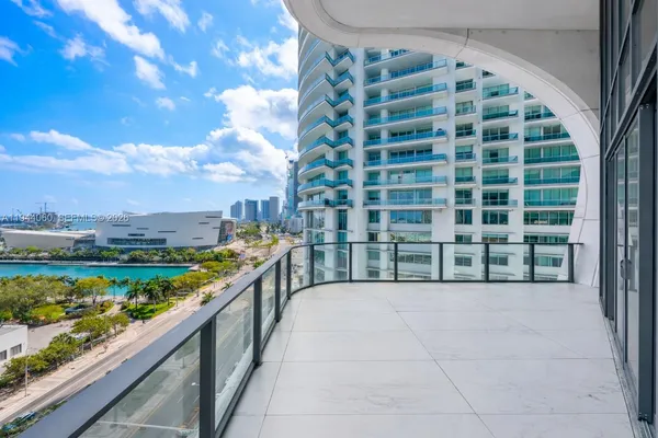 $12,300,000 | 1000 Biscayne Boulevard, Unit TH1201, Miami, FL 33132