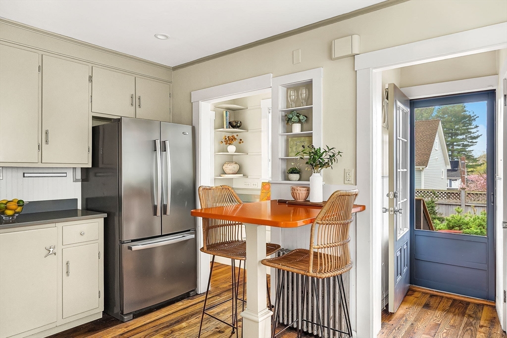 29 Thaxter Road Newton, MA 02460 - Photo 20 of 40 Gallery Image 20
