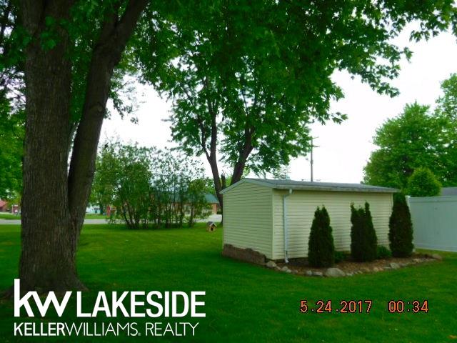 9467 Short Cut Road Fair Haven, MI 48023 - Photo 6 of 40 31320765-5.JPG