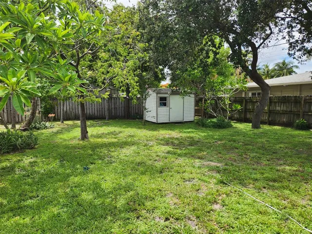 $1,900 | 35 Northeast 20th Avenue, Pompano Beach, FL 33060