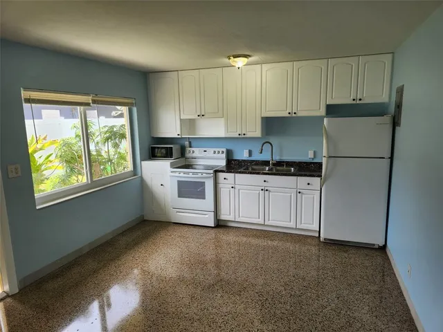 $1,900 | 35 Northeast 20th Avenue, Pompano Beach, FL 33060