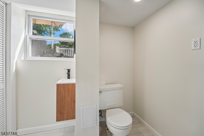 63 Westland Road Cedar Grove, NJ 07009 - Photo 9 of 40