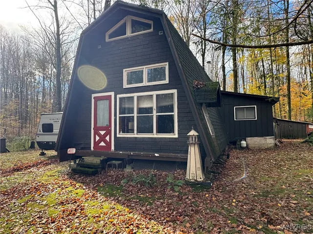 $129,900 | 3890 Weber Road, Orangeville, NY 14569