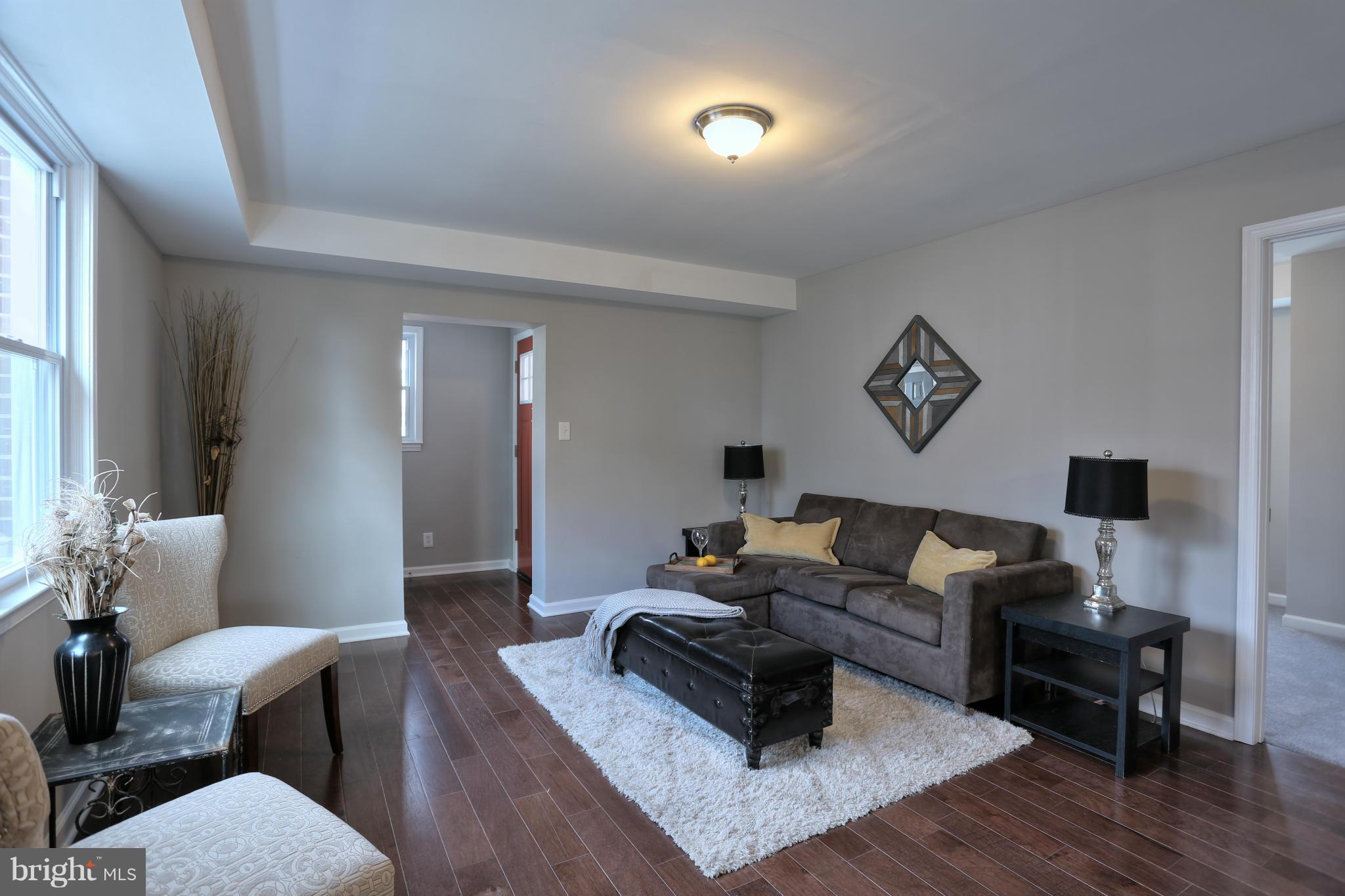 2513 Wendover Road Baltimore, MD 21234 - Photo 5 of 26 Living Room