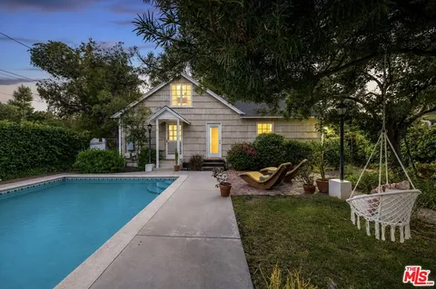 $1,629,000 | 4740 Denny Avenue, Toluca Lake, CA 91602