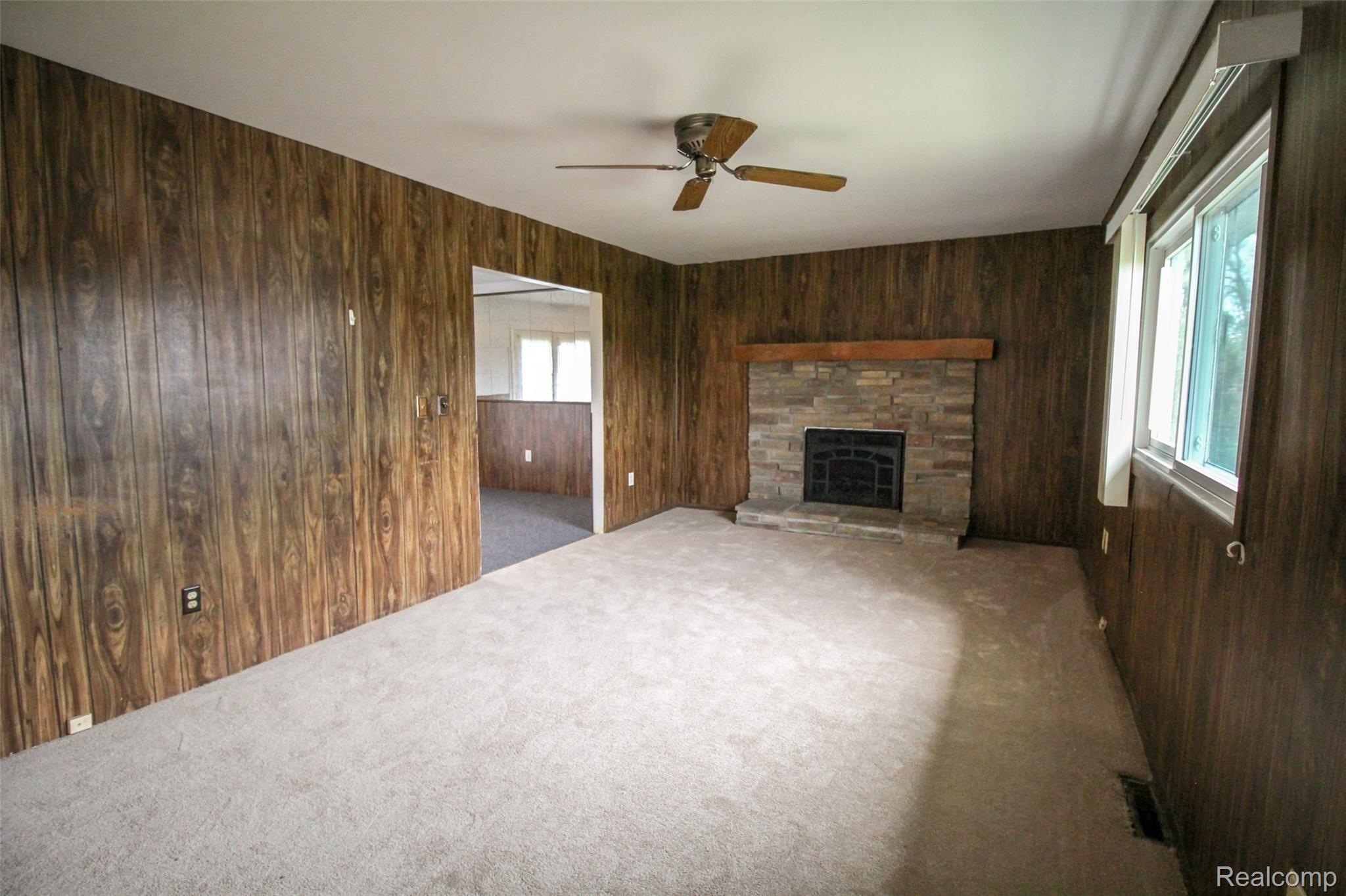 14265 North Genesee Road Clio, MI 48420 - Photo 5 of 24 05.jpg