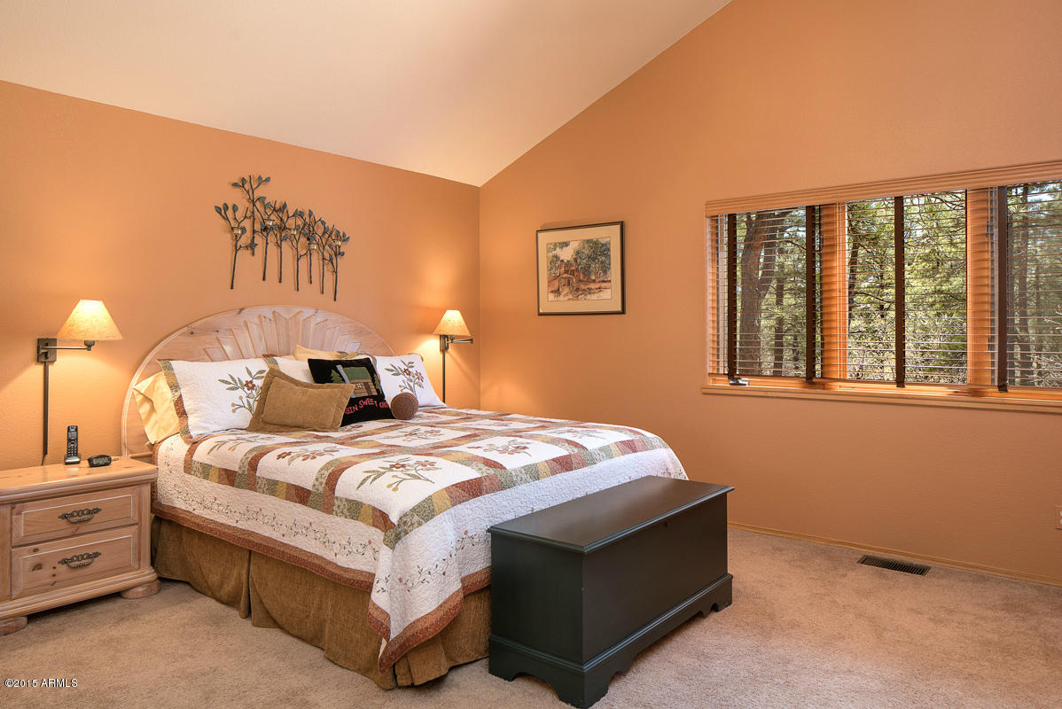 445-3711 Griffiths Spring Flagstaff, AZ 86005 - Photo 11 of 17 Master bedroom 1