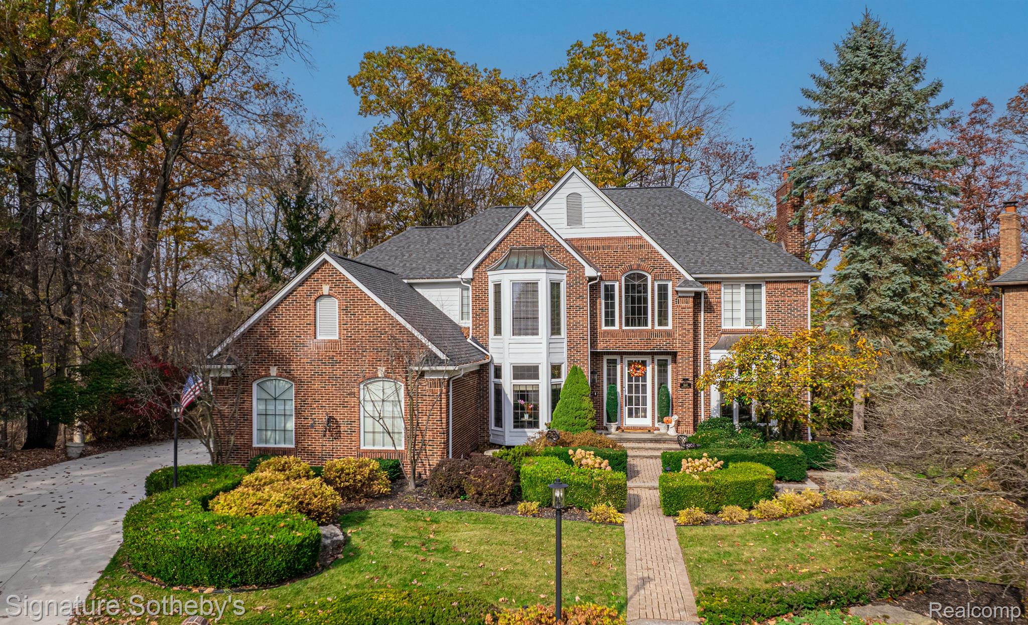 1640 Wakefield Court Rochester, MI 48306 - Photo 1 of 35 Gallery Image 1