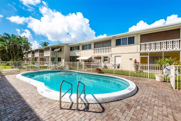 $198,788 | 801 Pine Drive, Unit 21, Pompano Beach, FL 33060