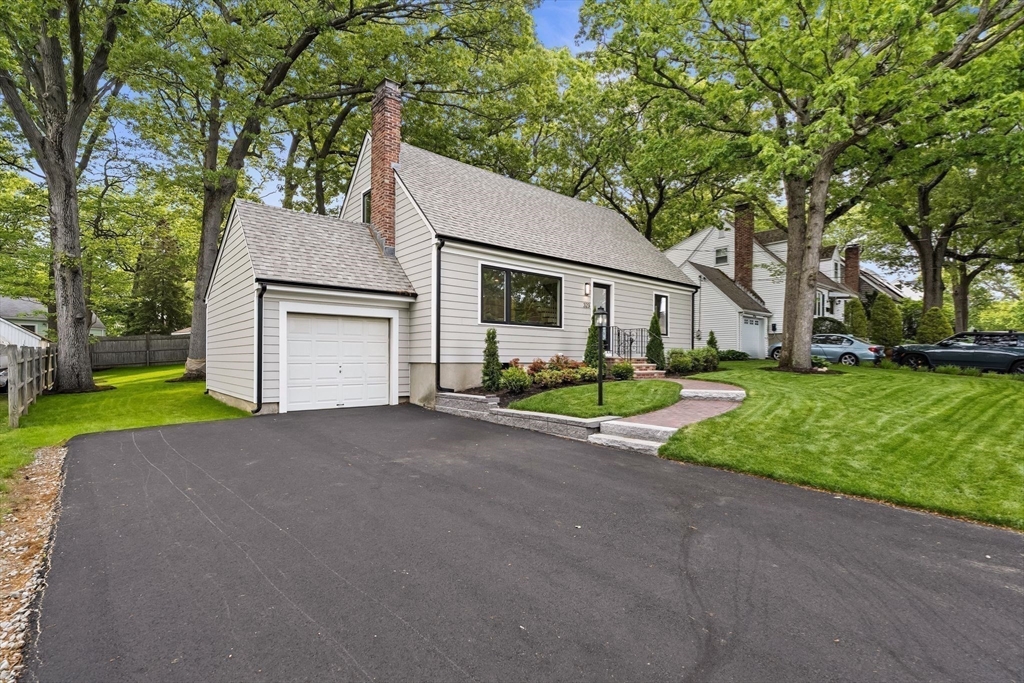 323 Ridge Street Arlington, MA 02474 - Photo 34 of 38 Gallery Image 34