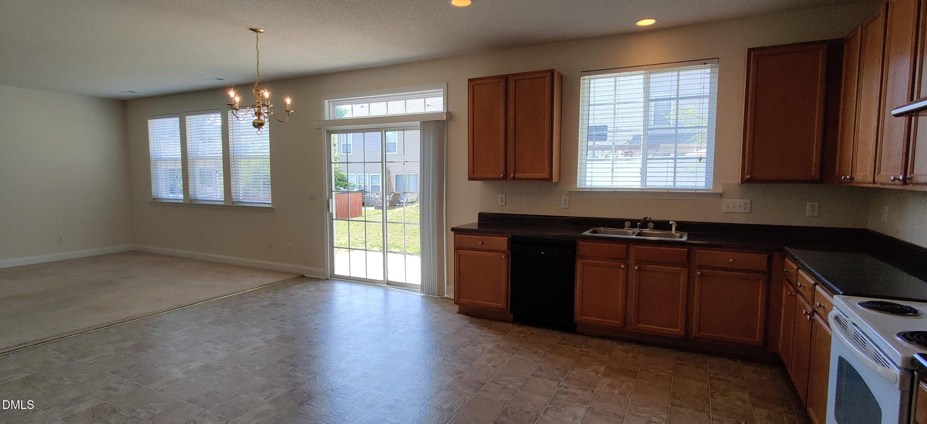 4011 Oatgrass Lane Raleigh, NC 27604 - Photo 7 of 19