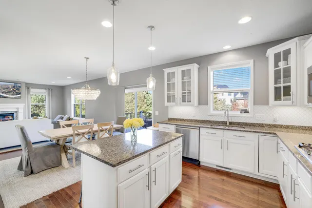 $794,000 | 16130 53rd Place North, Plymouth, MN 55446