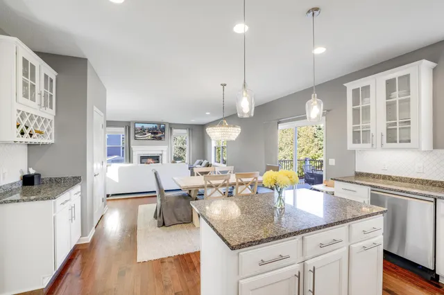 $799,000 | 16130 53rd Place North, Plymouth, MN 55446