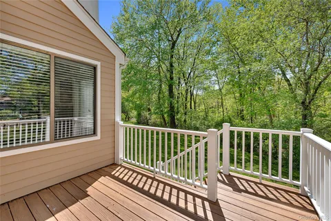 $799,000 | 127 Stone Bridge Square, Chappaqua, NY 10514