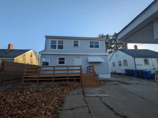 $325,000 | 1093 Breen Street, St. Paul, MN 55106