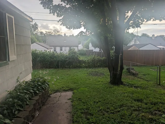 $325,000 | 1093 Breen Street, St. Paul, MN 55106