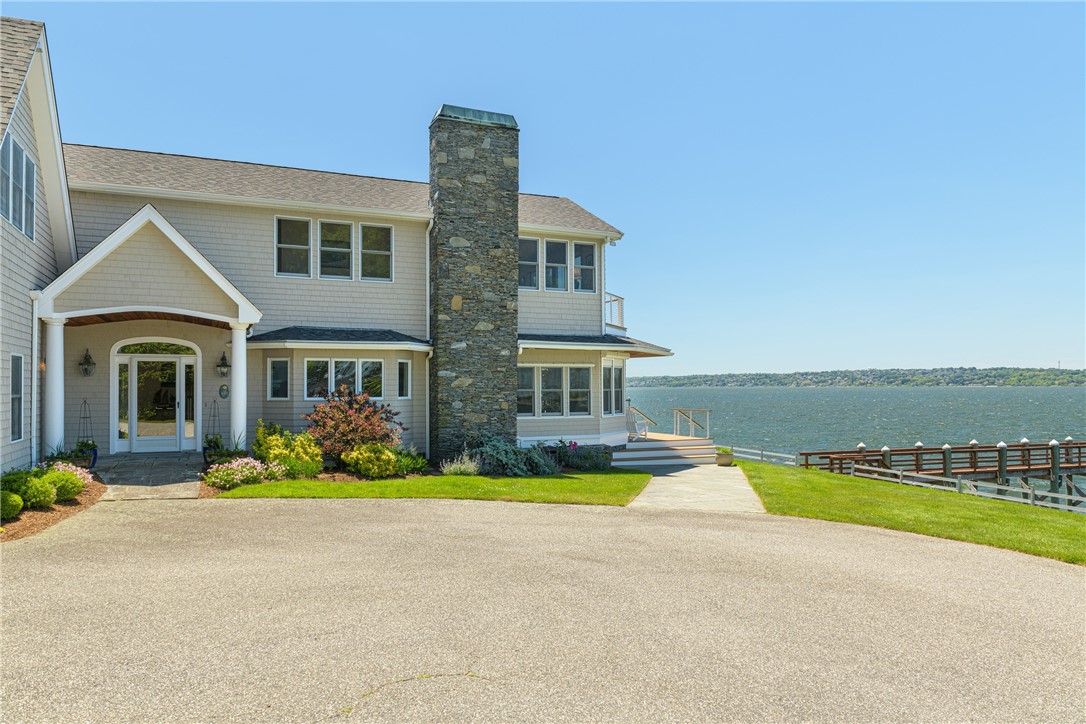 149 Nanaquaket Road Tiverton, RI 02878 - Photo 16 of 45
