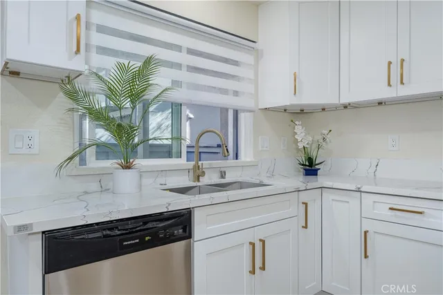 $539,000 | 1250 South Brookhurst, Unit 1109, Anaheim, CA 92804