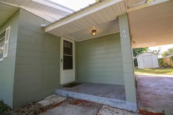 a view of a pathway of the house