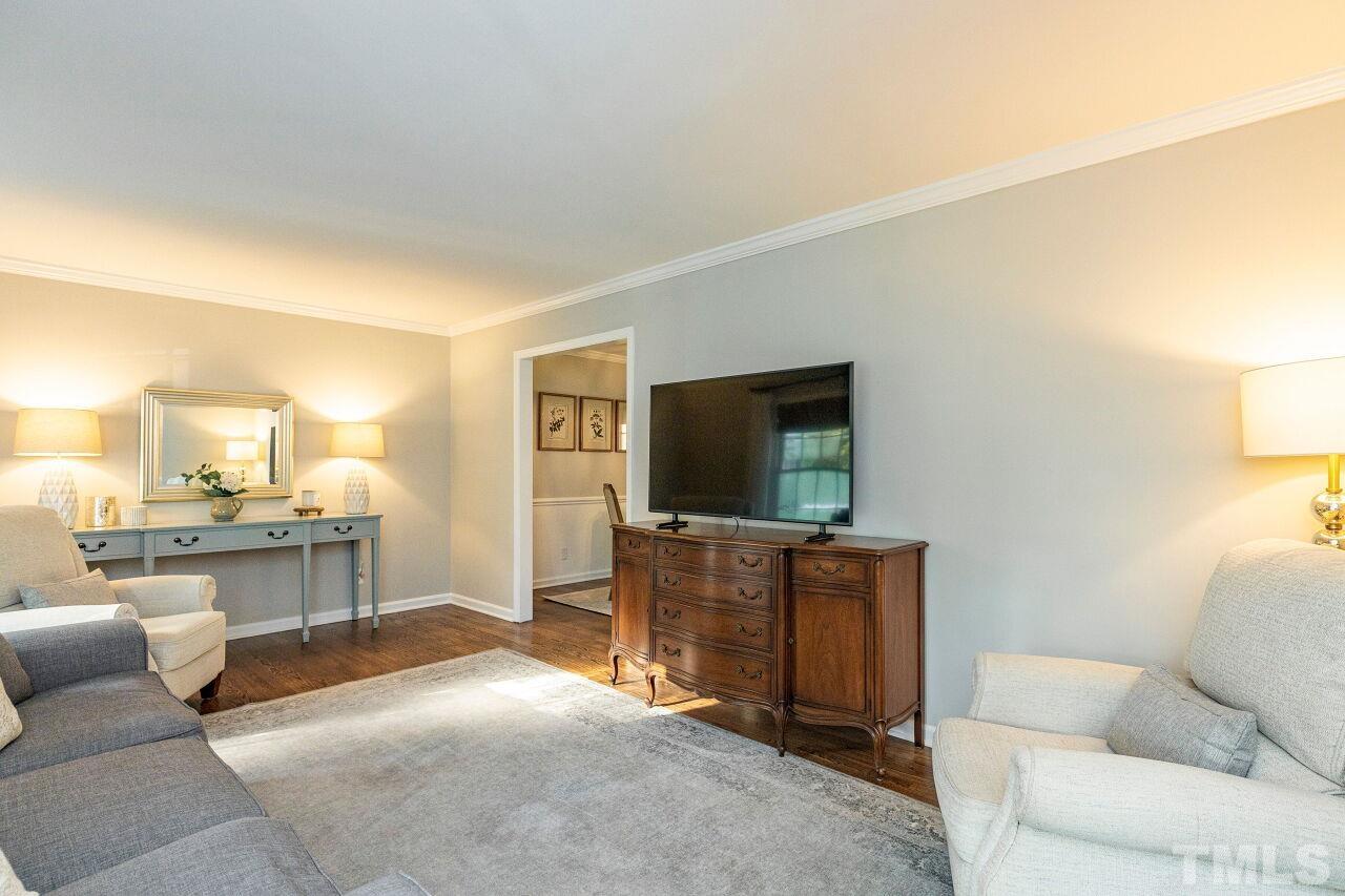 5617 Deblyn Avenue Raleigh, NC 27612 - Photo 7 of 30 Gallery Image 7