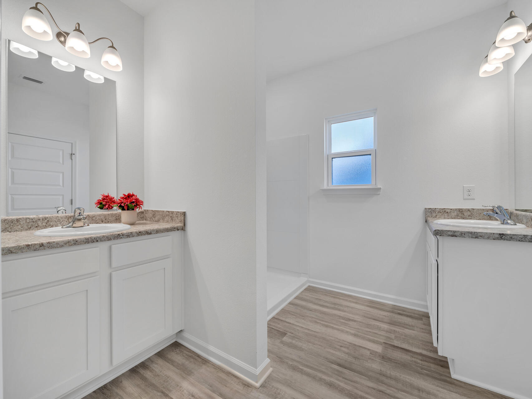 39 Bluebeech Street Freeport, FL 32439 - Photo 20 of 38 His & her sinks