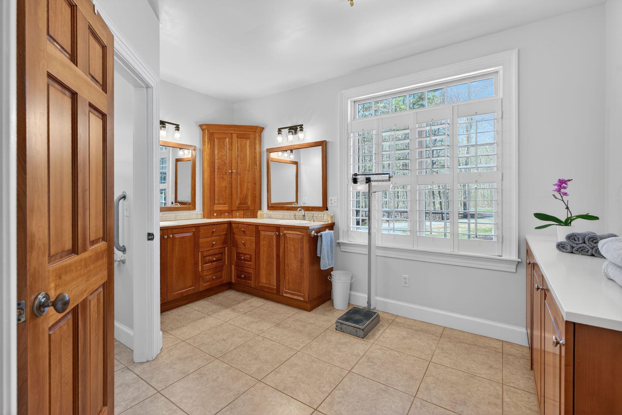 1390 North Berwick Road Wells, ME 04090 - Photo 28 of 50 Primary Bathroom