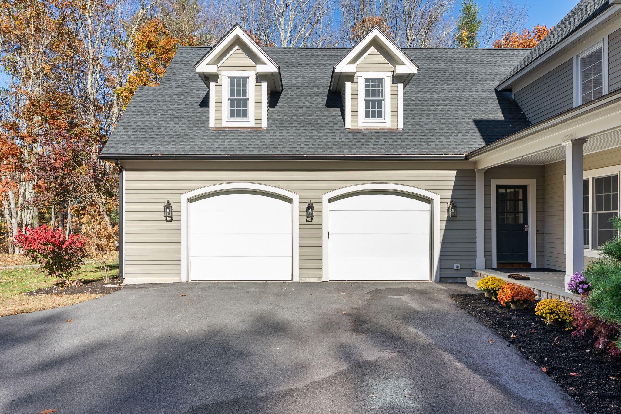 1390 North Berwick Road Wells, ME 04090 - Photo 6 of 50 Garage