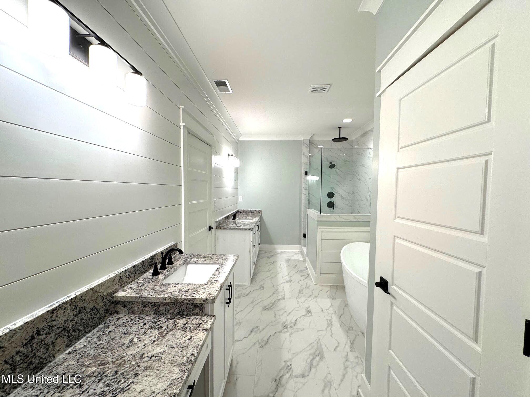 2188 Lauren Way Hernando, MS 38632 - Photo 12 of 25 Primary Bathroom a