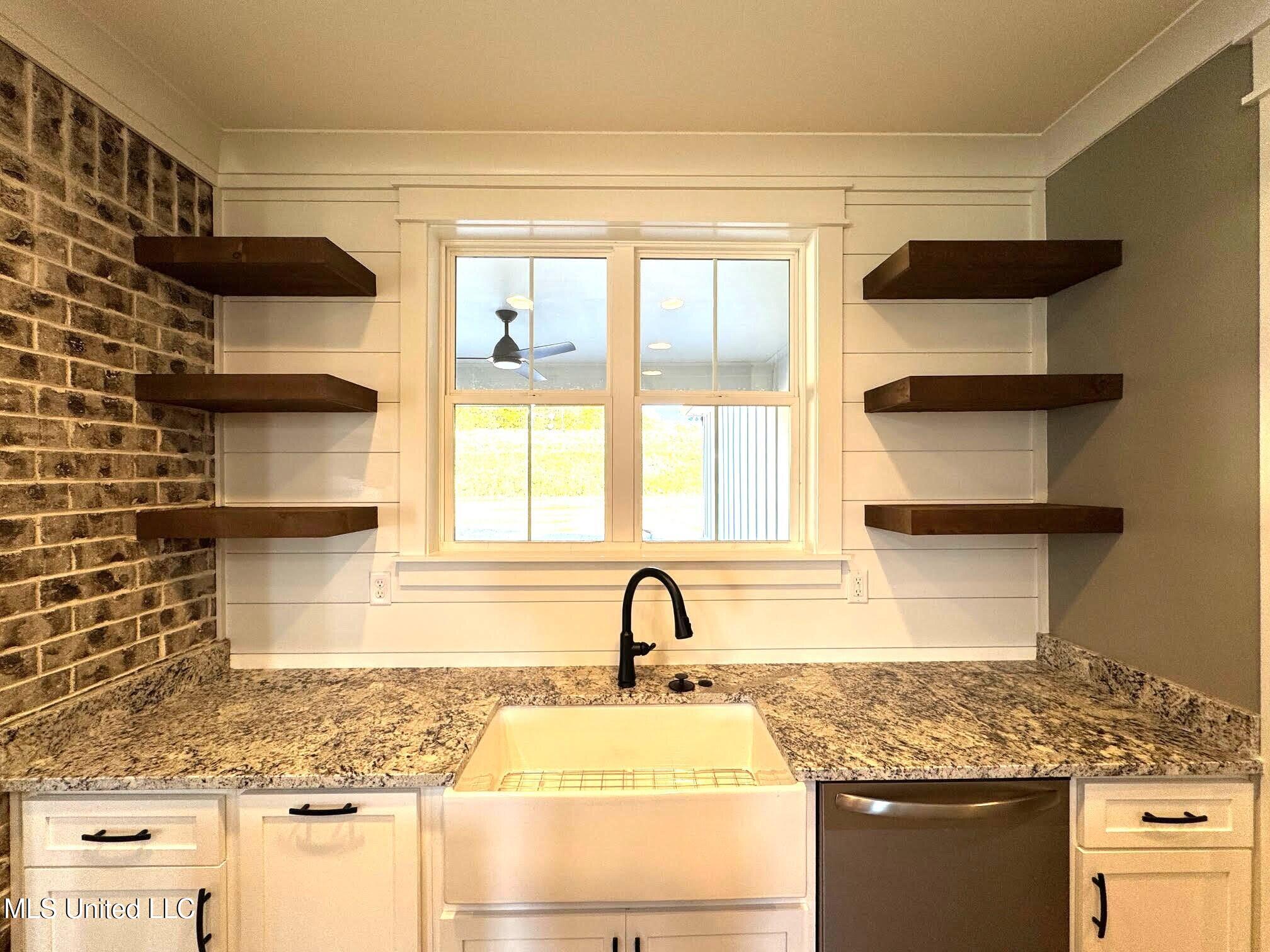 2188 Lauren Way Hernando, MS 38632 - Photo 8 of 25 Kitchen b