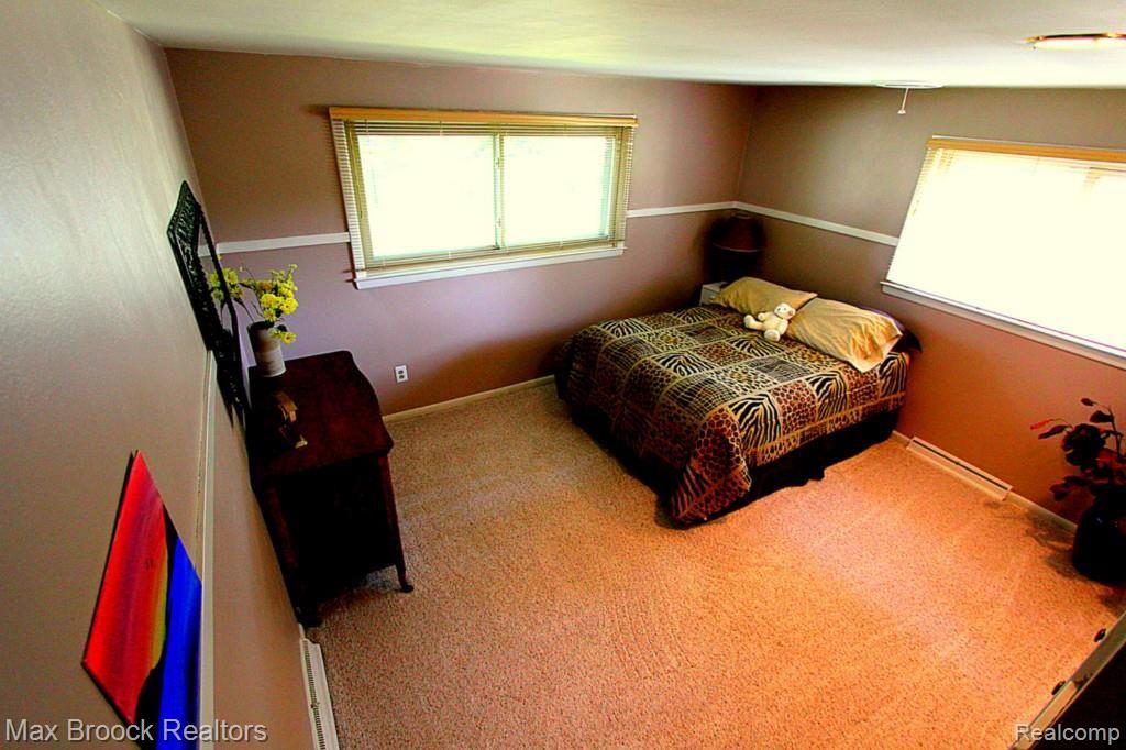 32316 Hearthstone Road Farmington, MI 48334 - Photo 10 of 20 **Large bedrooms**