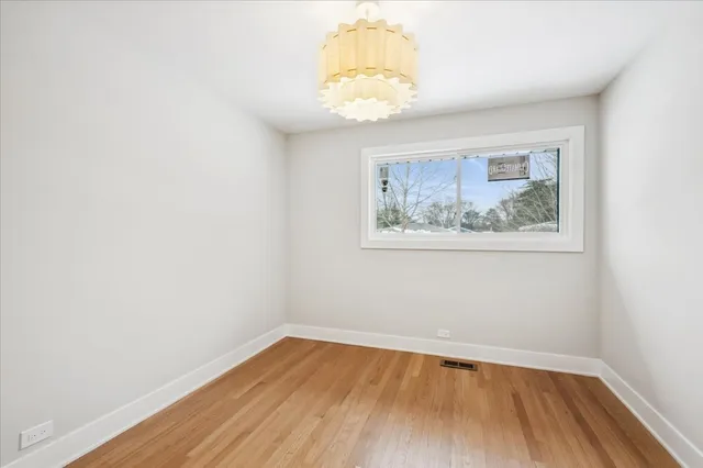 $599,900 | 730 North Wilshire Lane, Arlington Heights, IL 60004