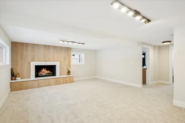 $599,900 | 730 North Wilshire Lane, Arlington Heights, IL 60004