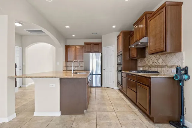 a view of an empty room with window